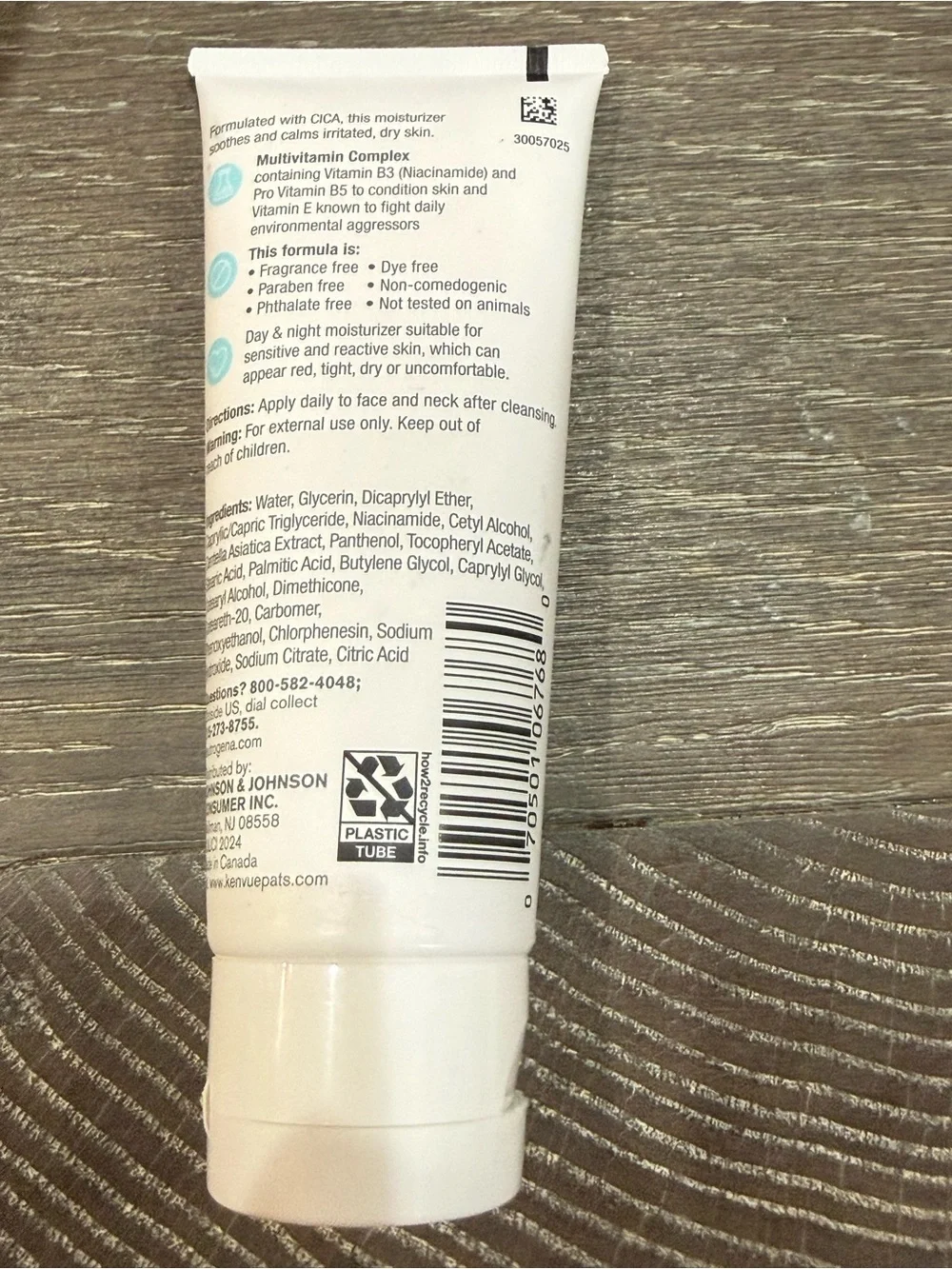 NWT Neutrogena Ultra Gentle Daily Facial Moisturizer normal to sensitive skin